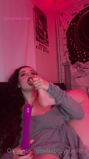 babbyyybelleee  foot porn 4