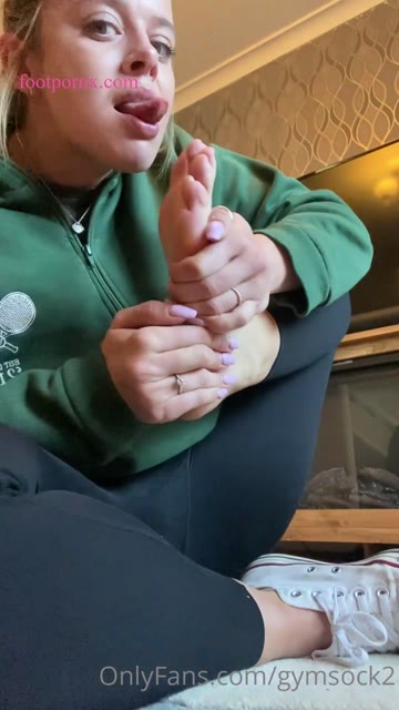 gymsock2  foot porn 1
