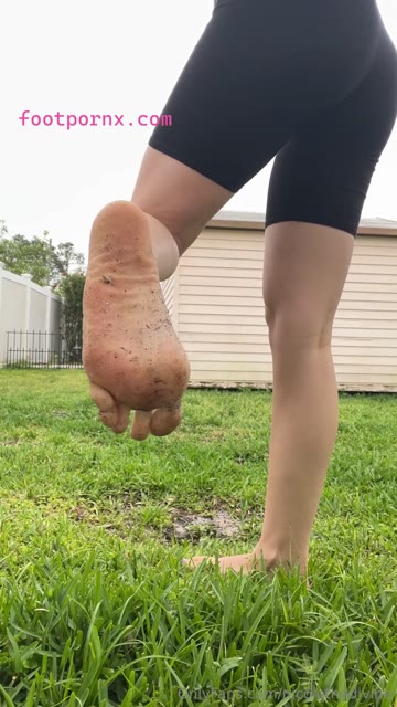 nicolethedivine pretty white girl feet soles 30