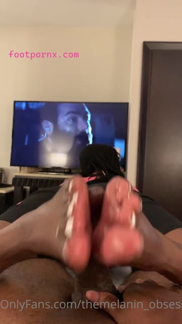 themelanin_obsession footjob sexy ebony milf 20